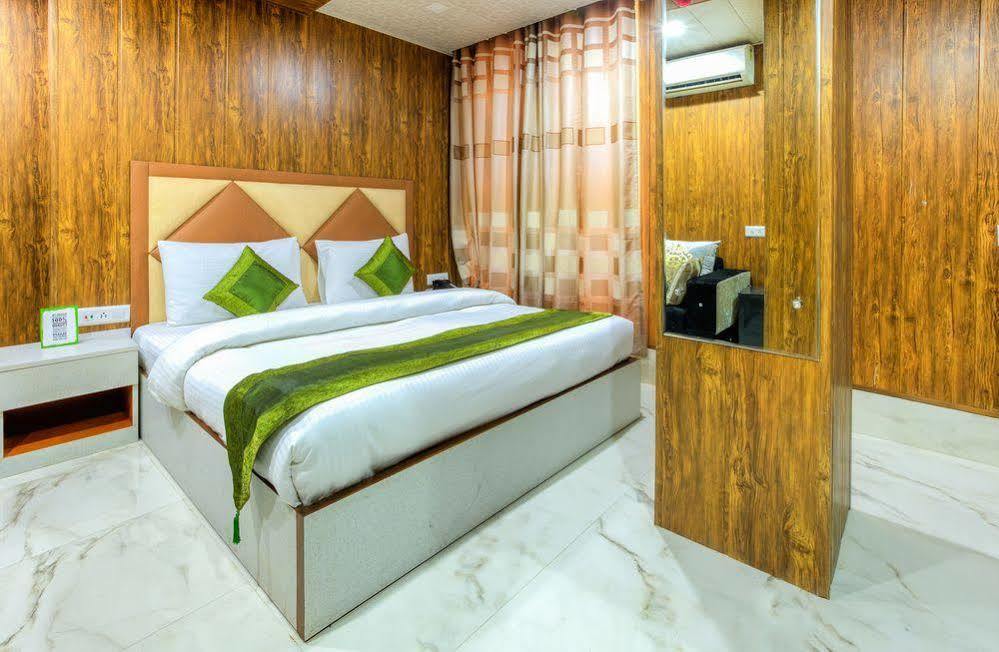 Capital O 23188 Glory Villa Nueva Delhi Exterior foto