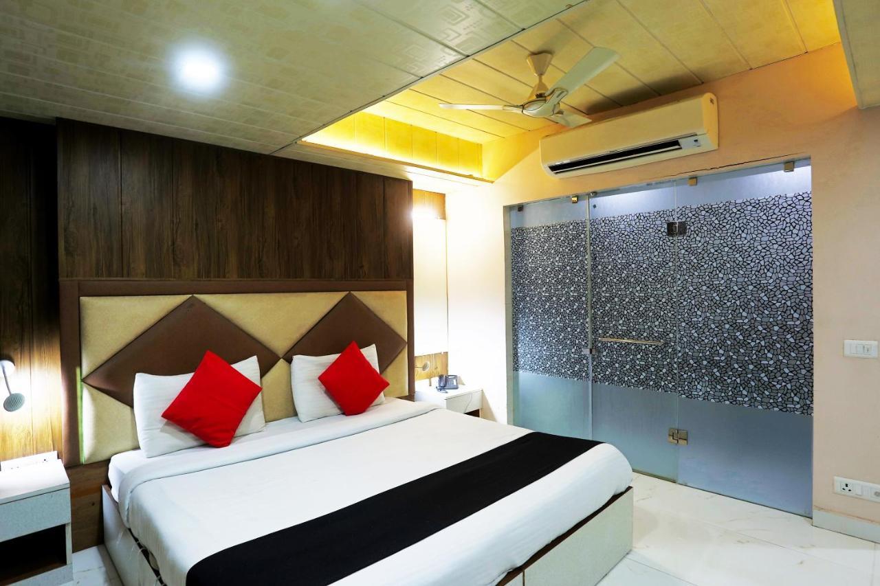 Capital O 23188 Glory Villa Nueva Delhi Exterior foto